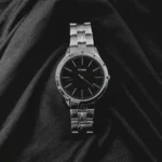 Reloj elegante para hombre de acero inoxidable